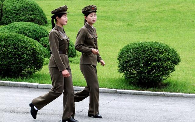 ����-走进朝鲜：自行车比汽车多，姑娘不但漂亮而且身材好-第4图