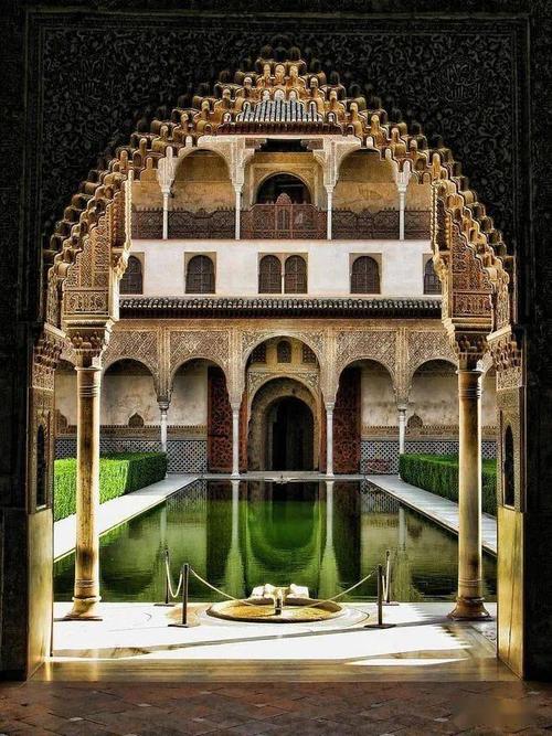 中世纪摩尔人的建筑奇迹：阿尔罕布拉宫“水往上流”-民族史